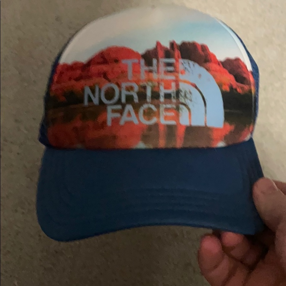 North face trucker hat